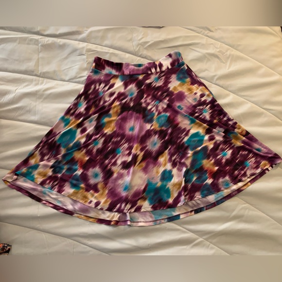 Swingy A-line midi skirt, size small. Literally fun to wear! 💃 - Picture 3 of 5